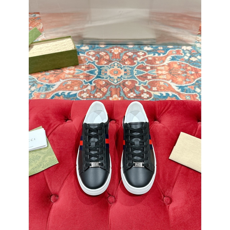 G*u*i casual shoes